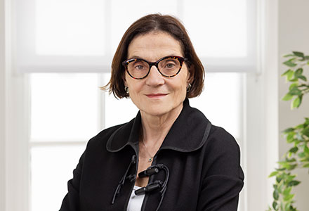 A photo of Dr Alice Parshall, Chief Medical Officer for Clinical Partners